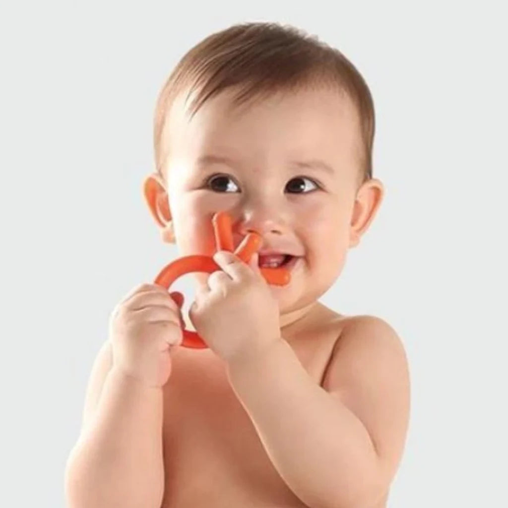 Comotomo Silicone Baby Teether – beebeeboo.bn